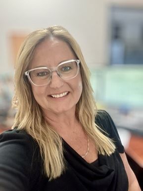 Picture of Michele Colwell